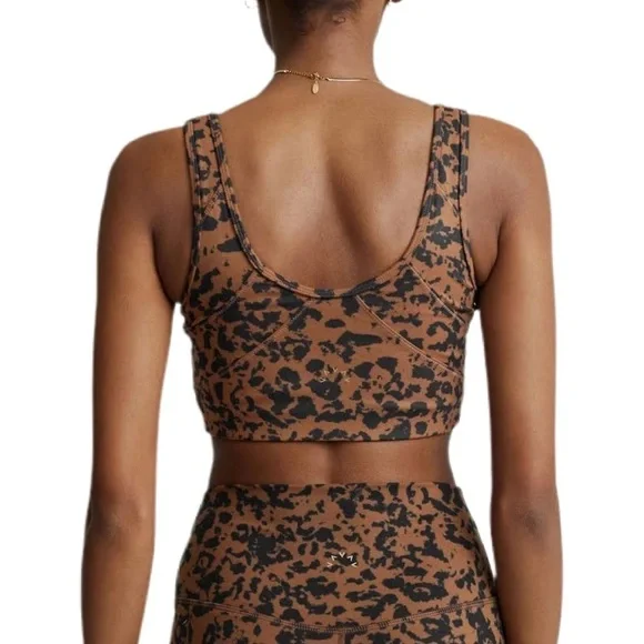 Varley Let's Move Kellam Bra
- Bronze Cheetah. SIZE. SMALL - Picture 2 of 16